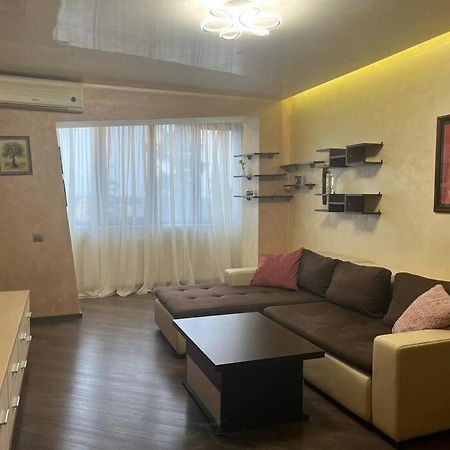 Apartament Theta- Langa Centru, Cada Hidromasaj Suceava Exterior photo